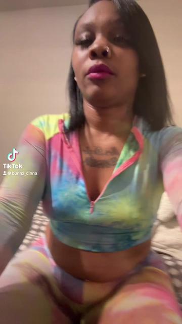 @Bunnz_Cinna36