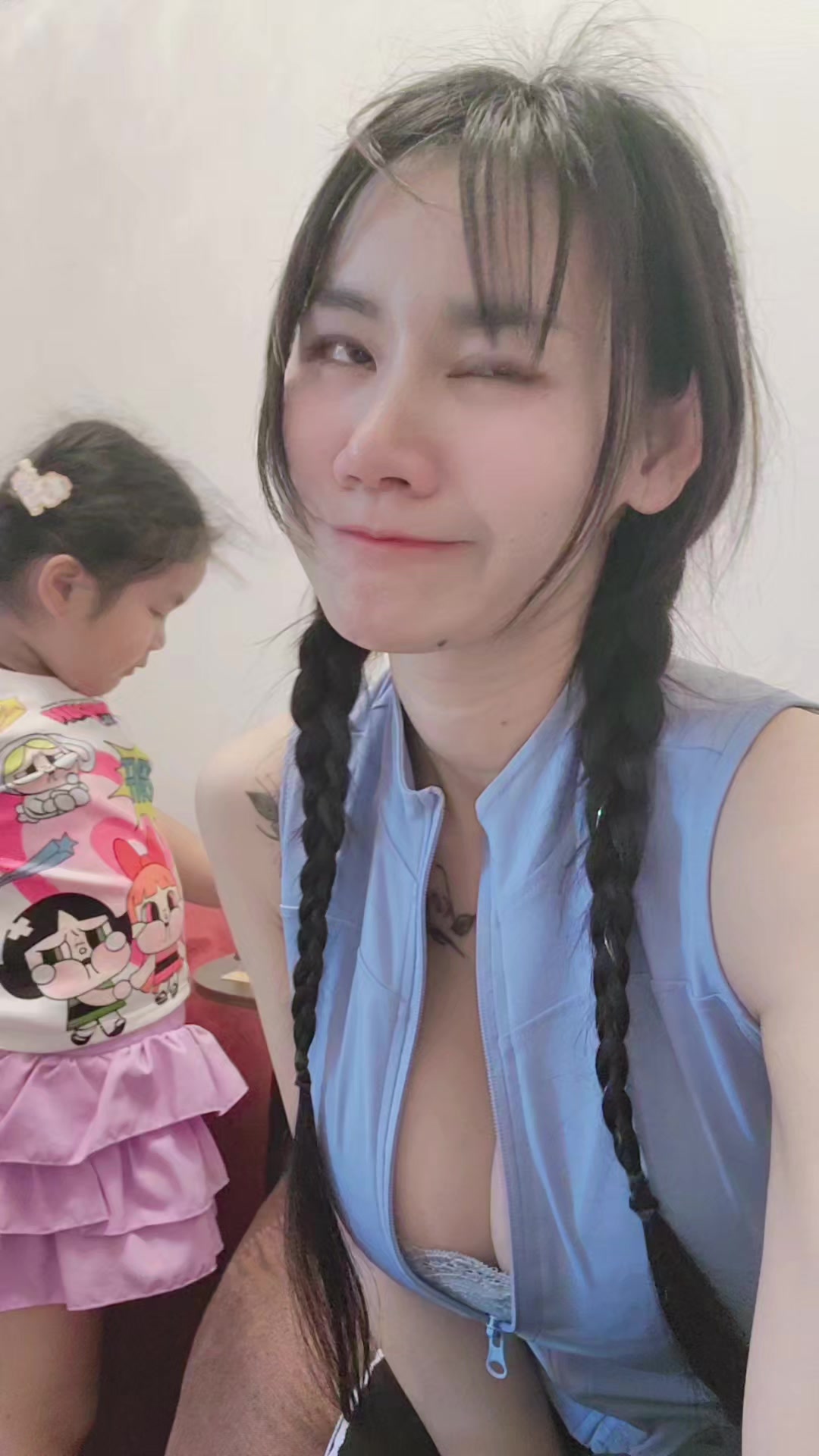 @อั้ยยน๊อค