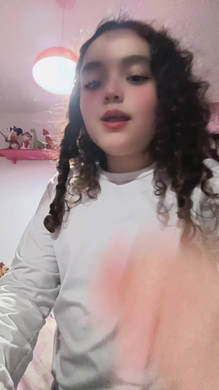 @candee✨🍒🫧🪼🌷🌈🥥🍓