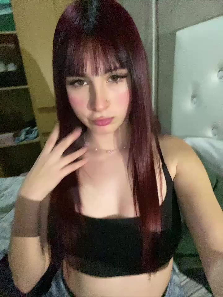 @laavaleen