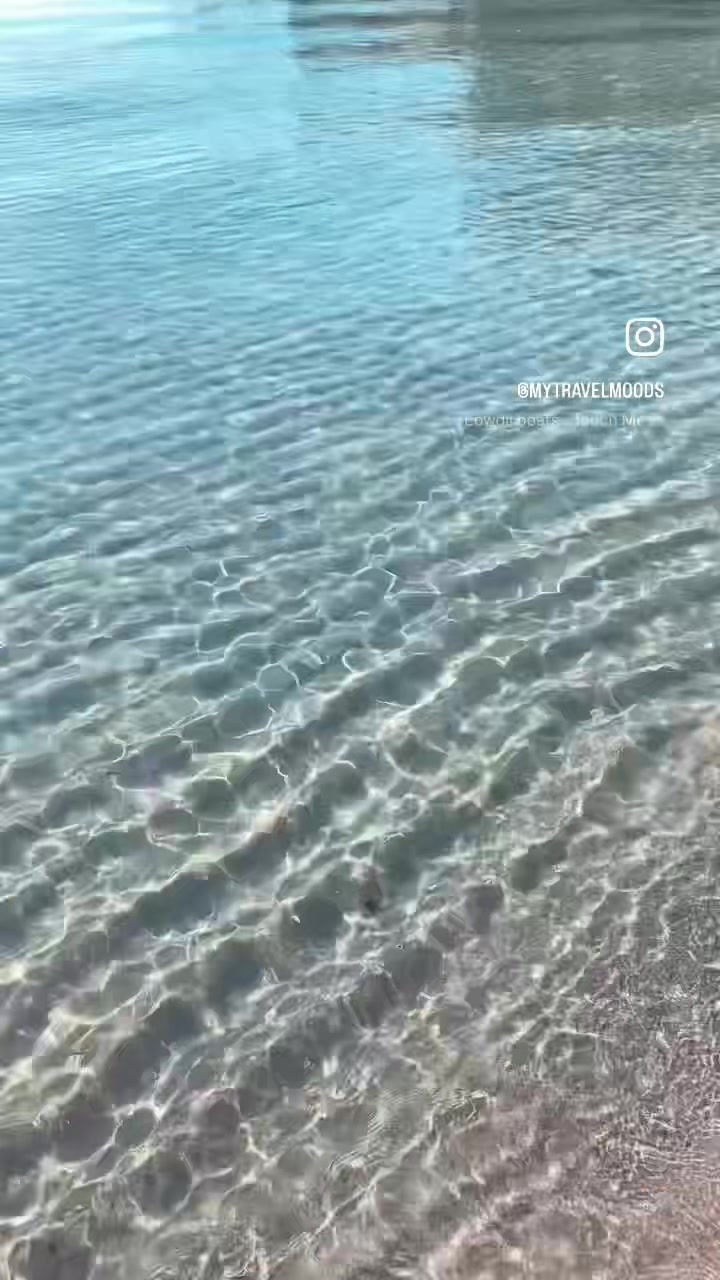@Mytravelmoods