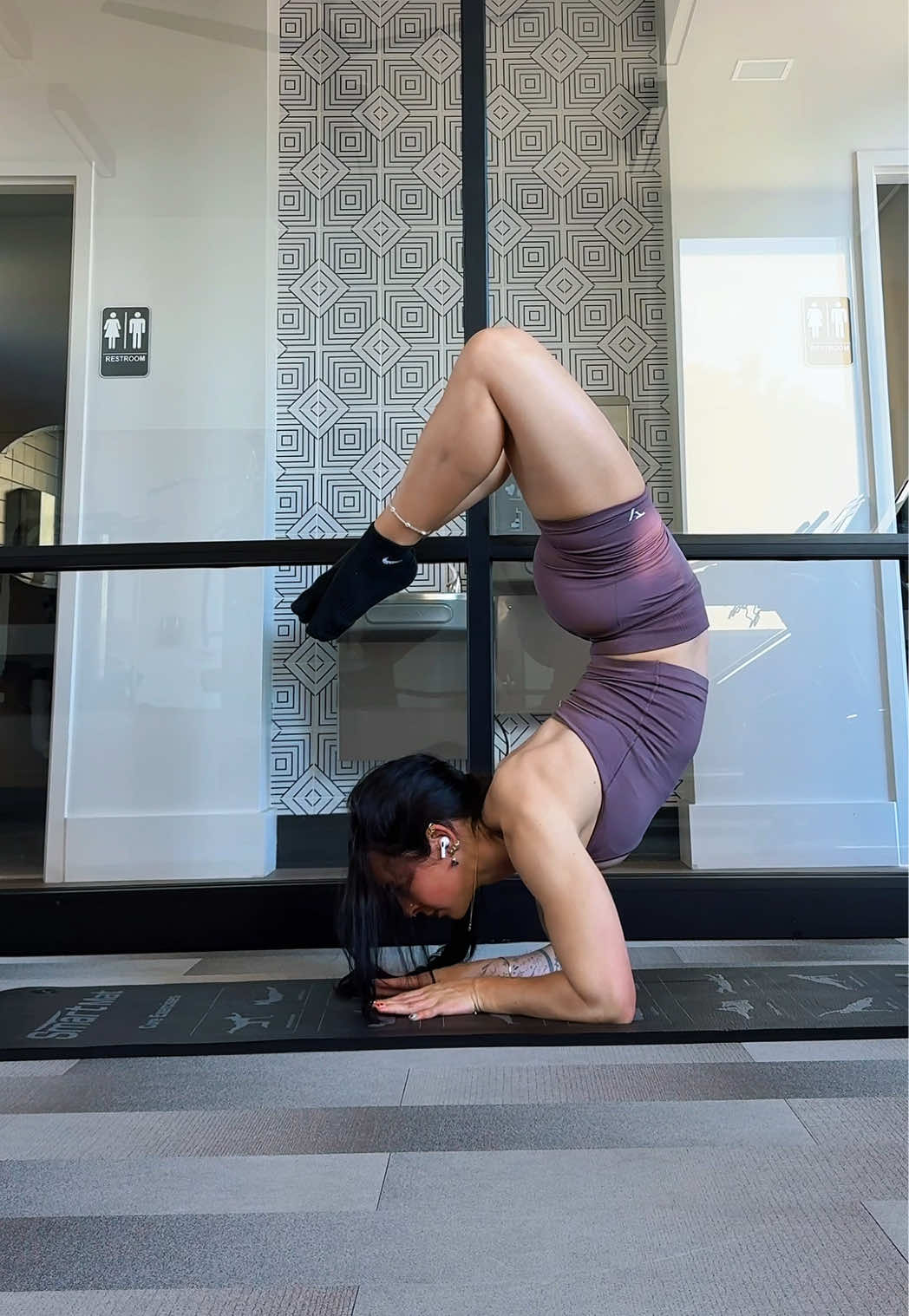 @chloe | calisthenics