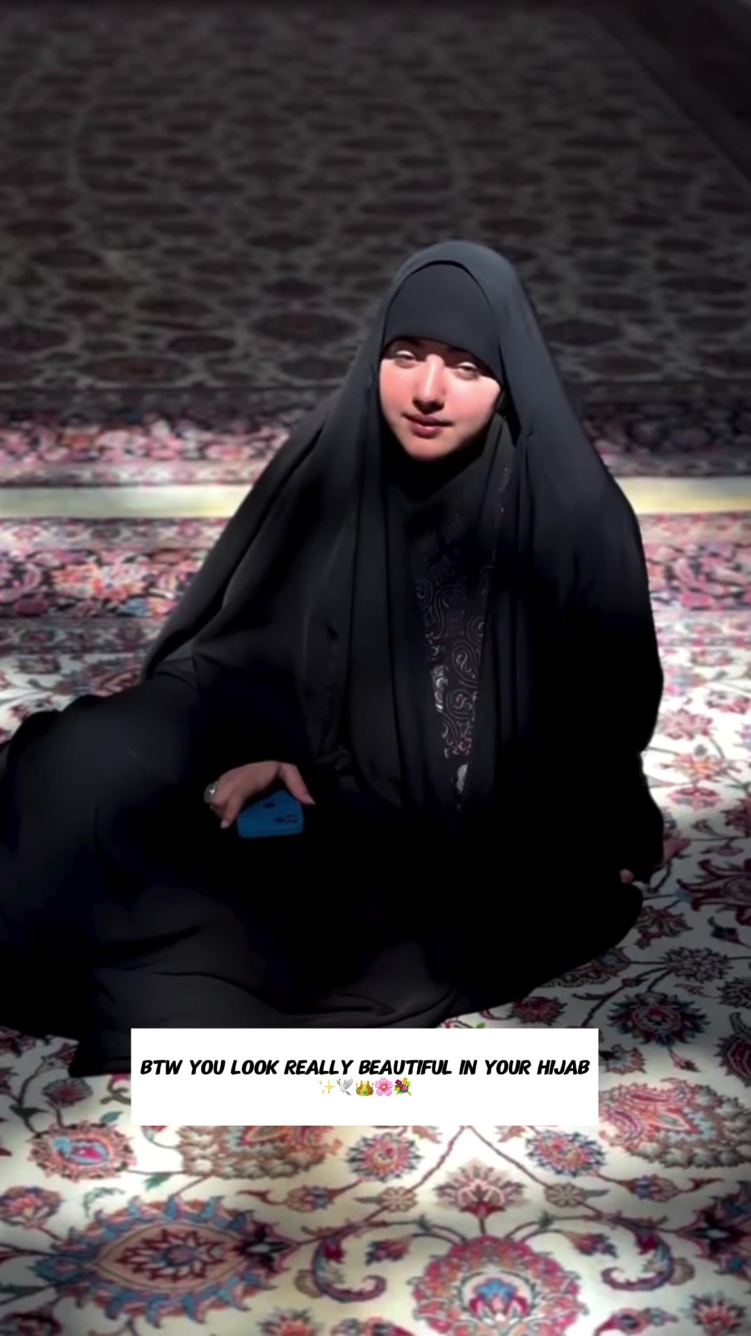 @Raziahijabs.com