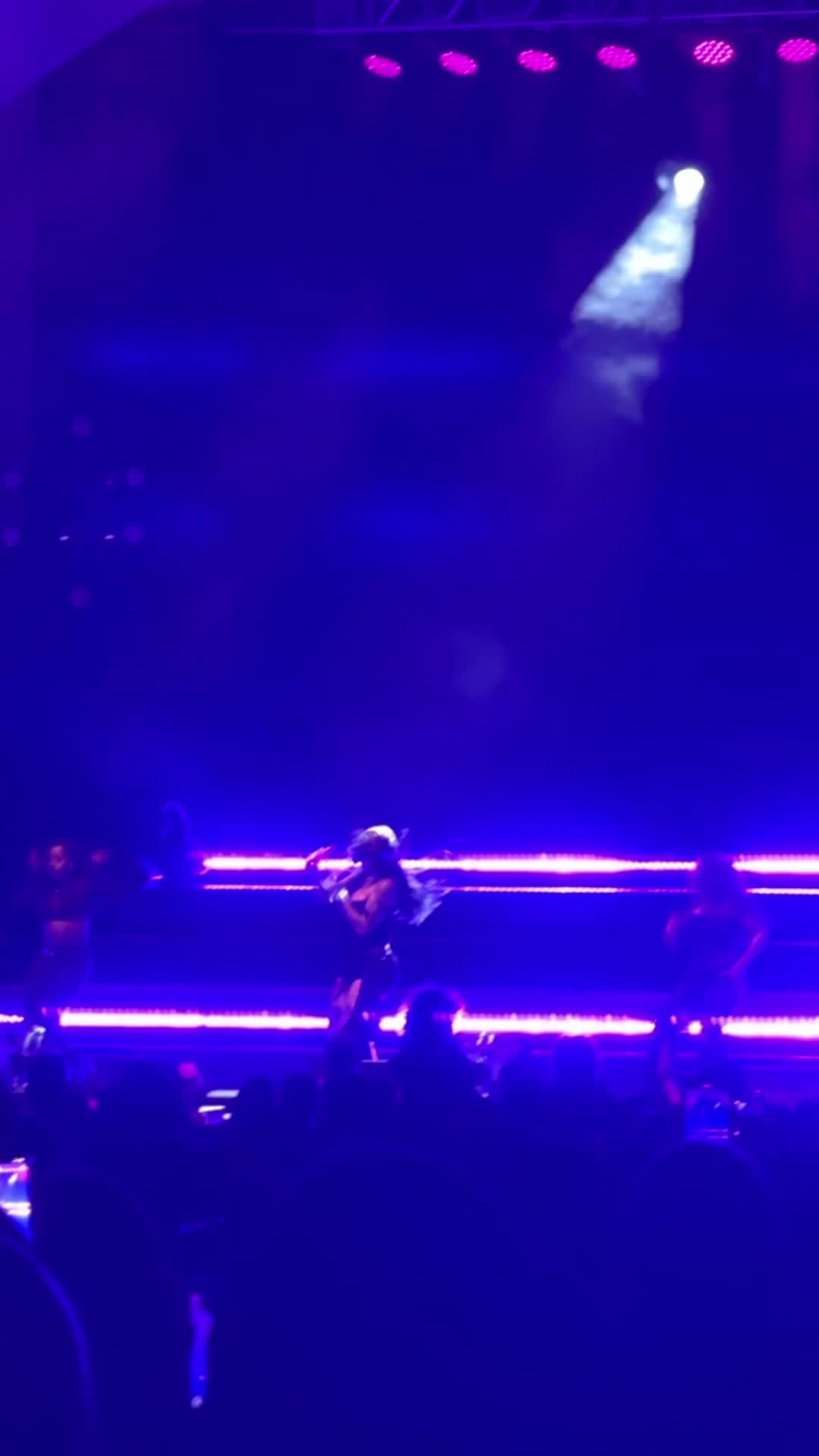 raya_steele (@raya_steele) - Urlebird