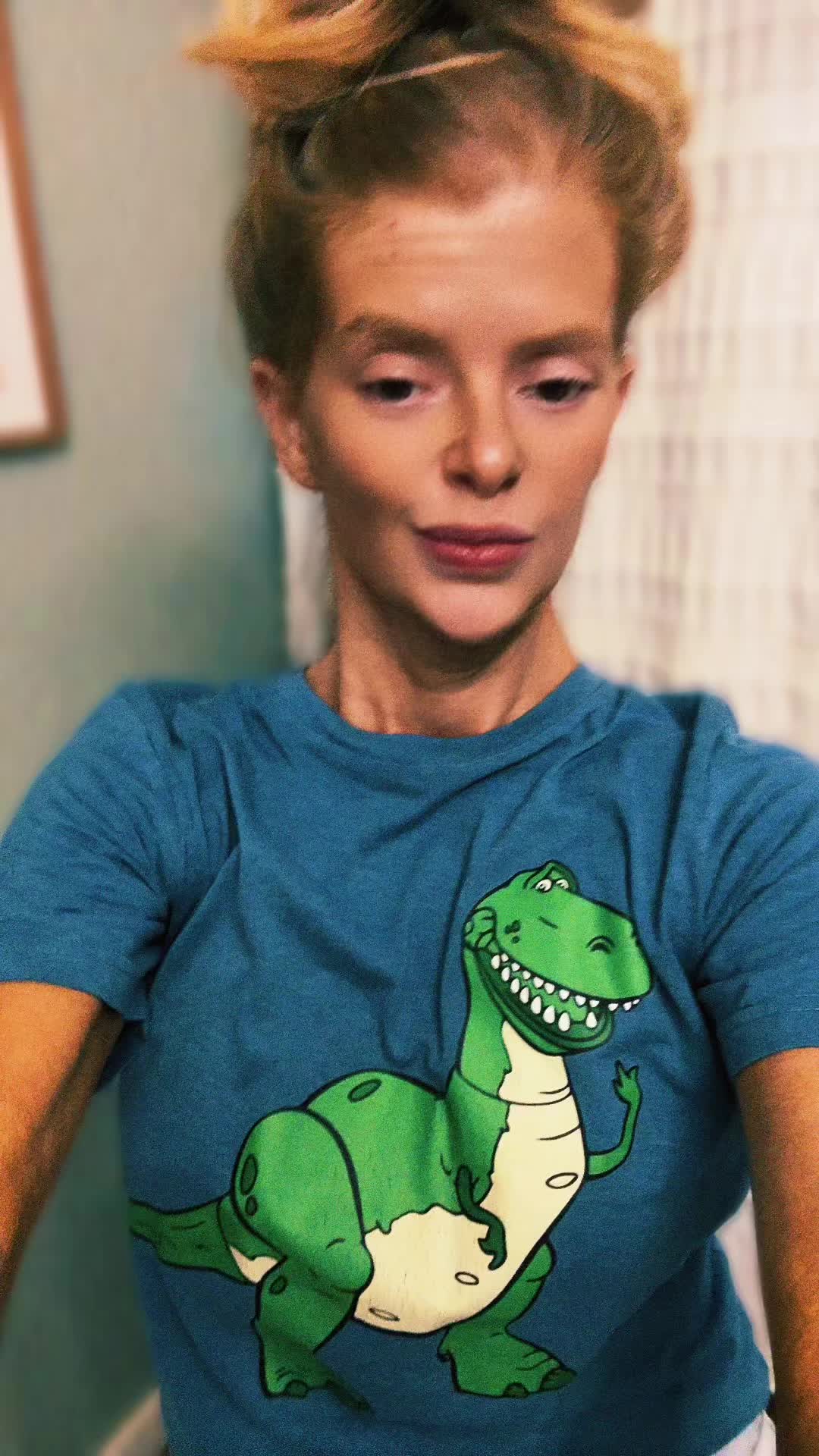 @TheUnMutedBarbie 🍭