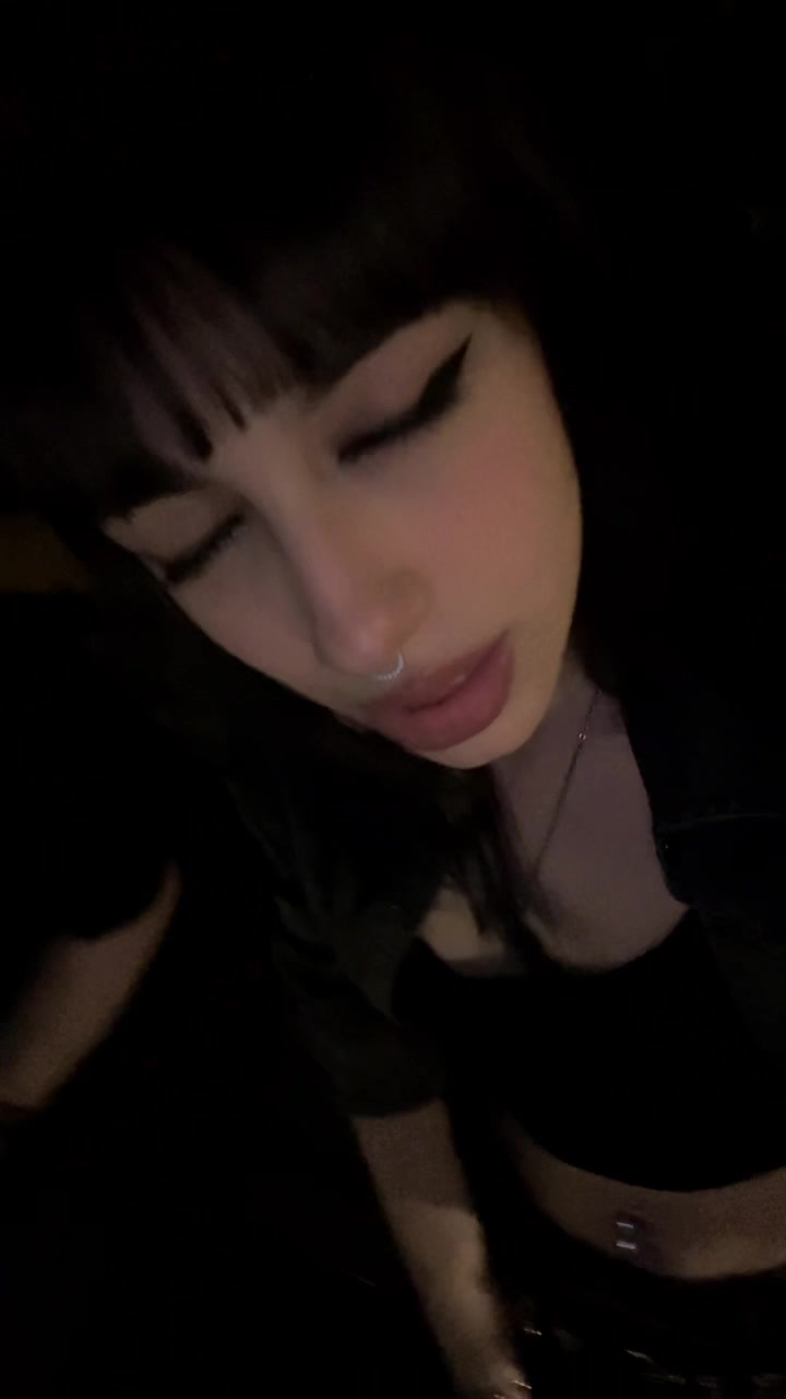 @نوژآ