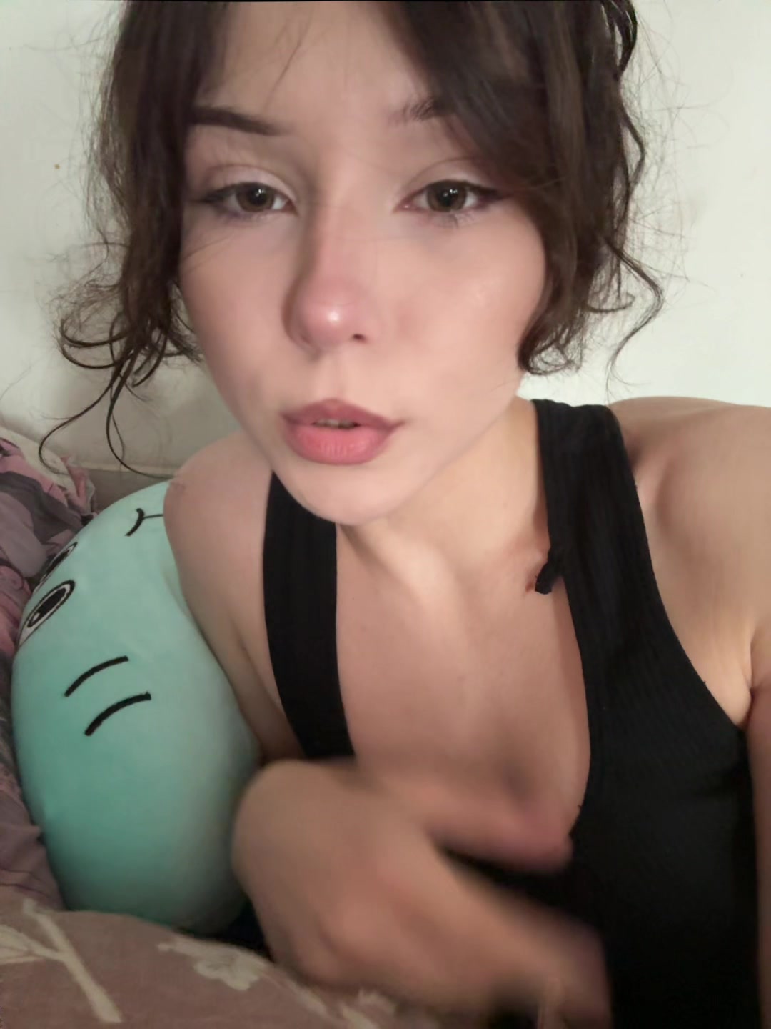 @👅