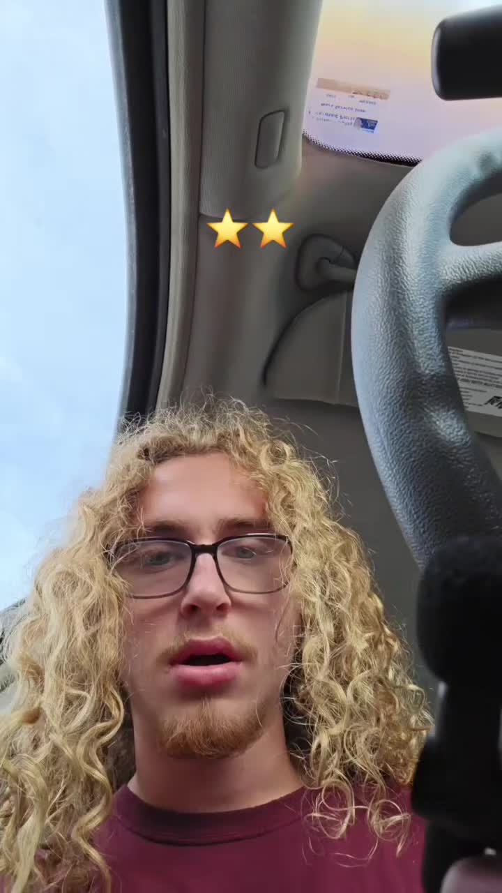 @GoldieGl0cks