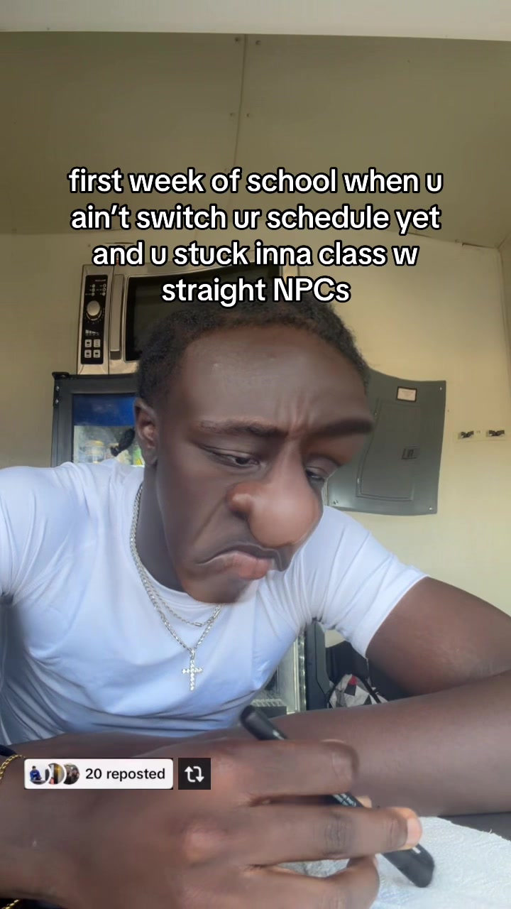 @⚜️