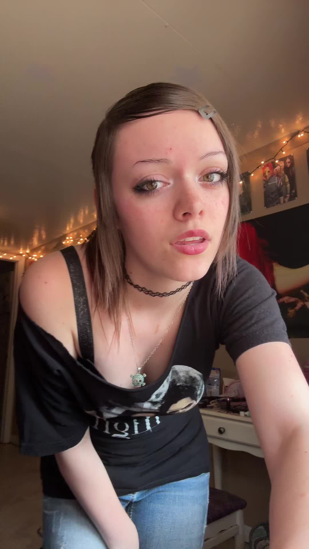 @evieisthatdude