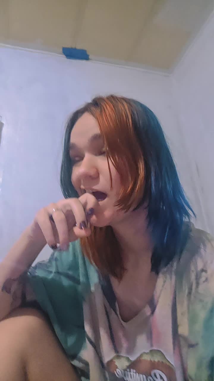 @palebatteredbody