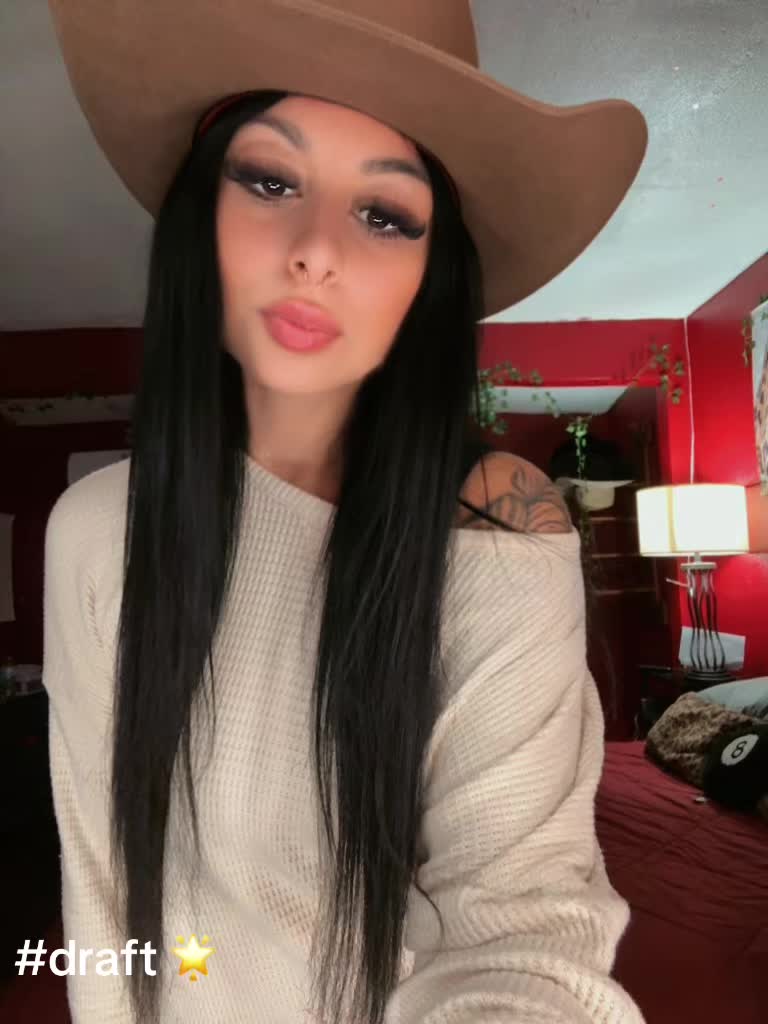 @Victoria González