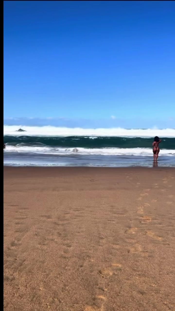 @melavue
