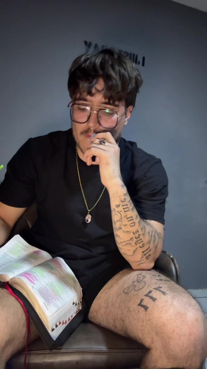 @Esquer