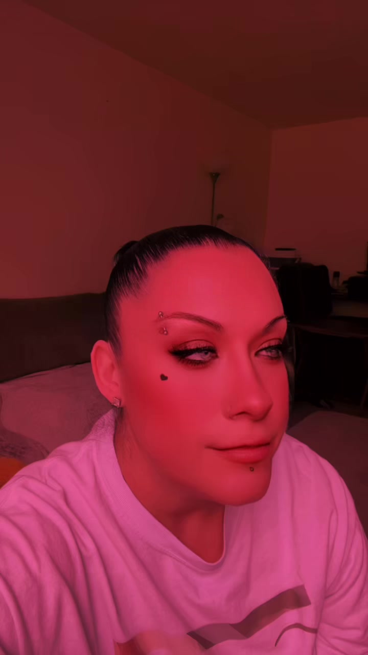 @Stephanie 🏳️🌈