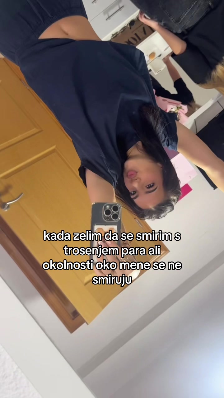 @LaraBarisic