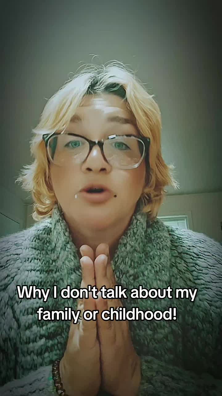 @🦩AstridTheGardenBugMcfly🦩