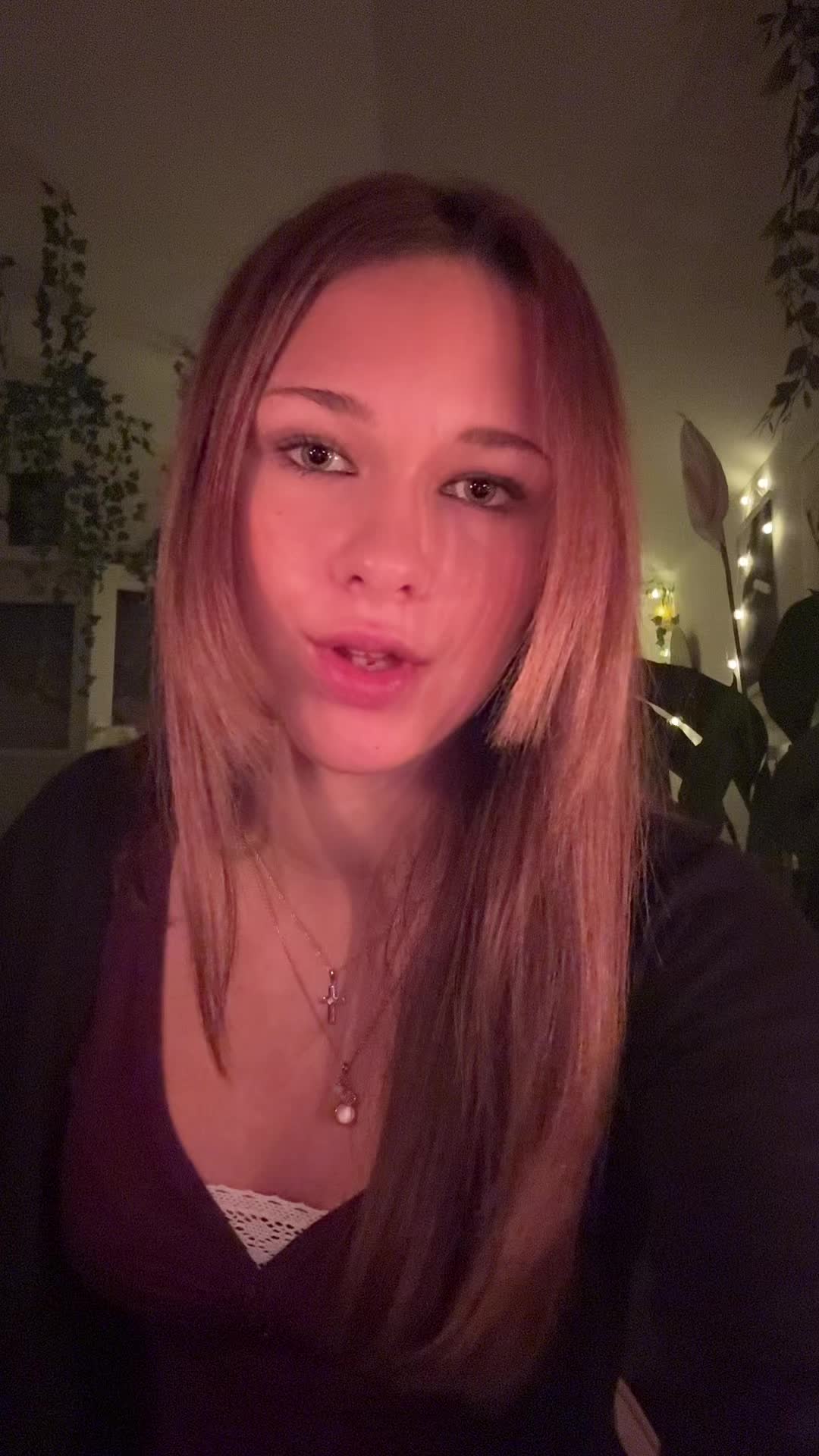 @€lla_🪼