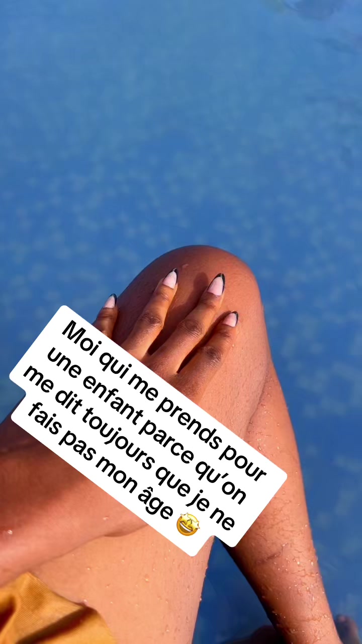 @Florichou🦋🖤