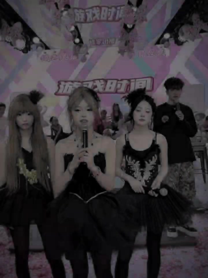 @răng hổ nhỏ...":-:"