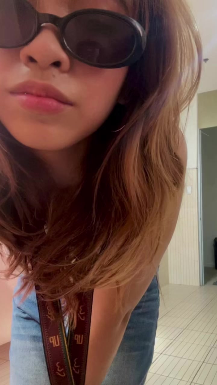 @<3