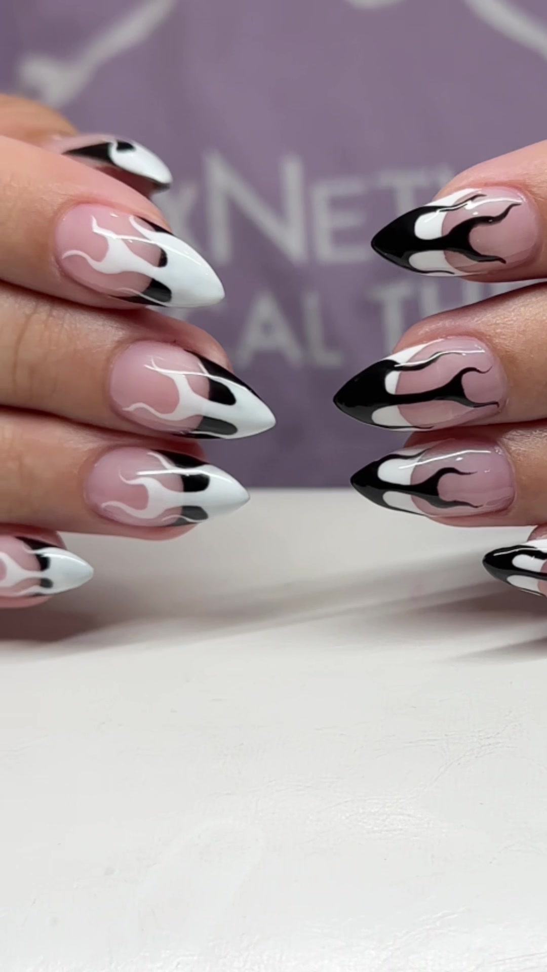 @✨Jennie⚡️Licensed Nail Tech✨