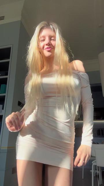 @lesi_moonie