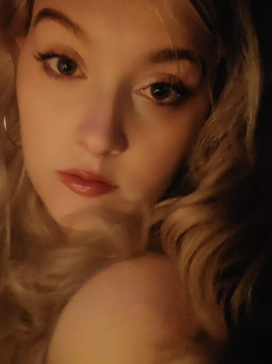 @Ellie 🦋❤️