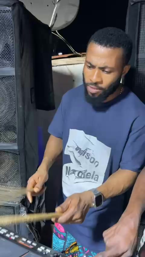 @Deborah_temitope