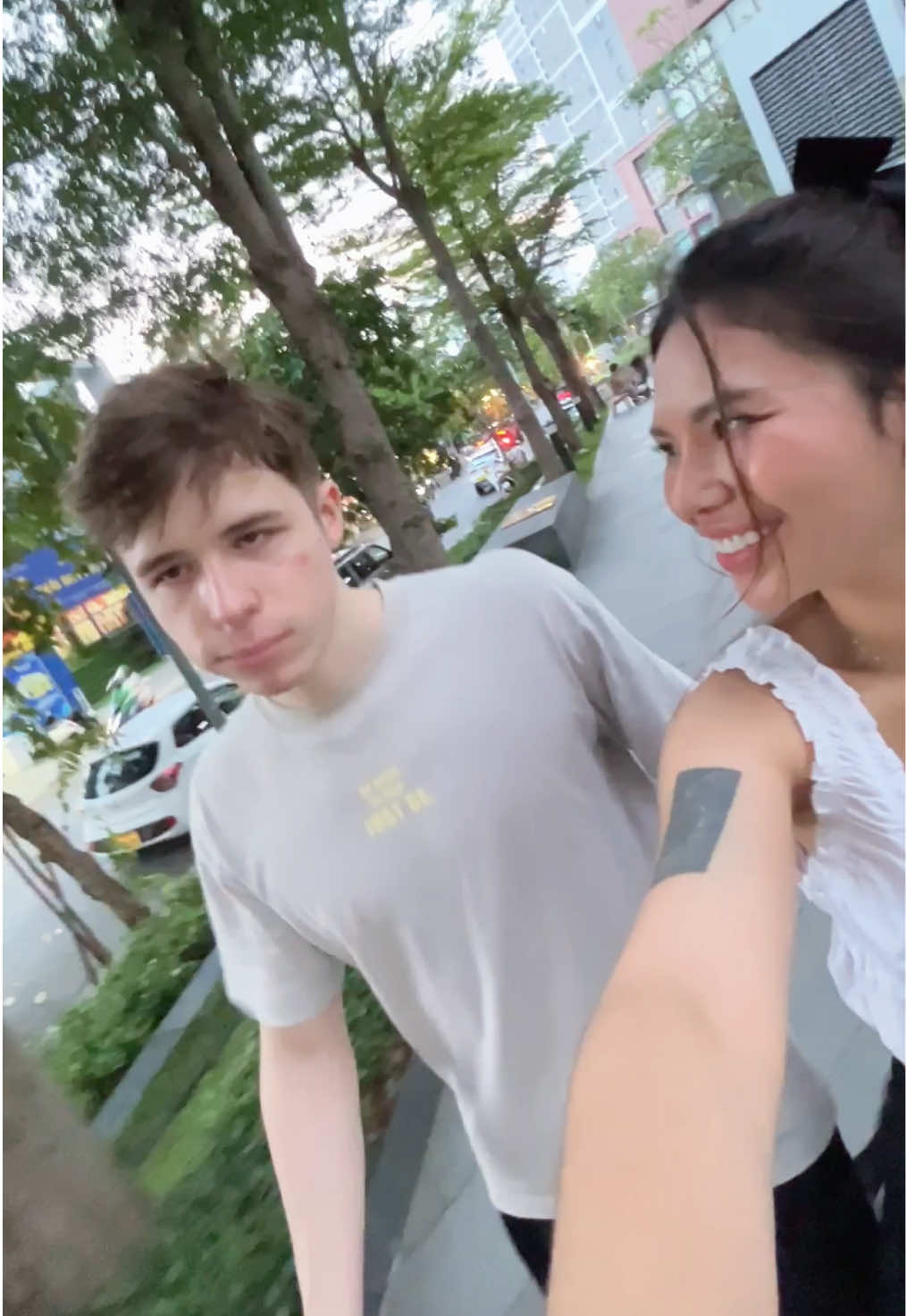 @เชอรี่อยากมีแฟนฝรั่ง