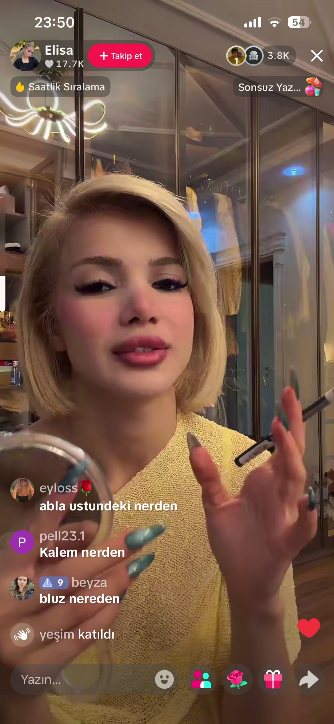 @Witchouse_
