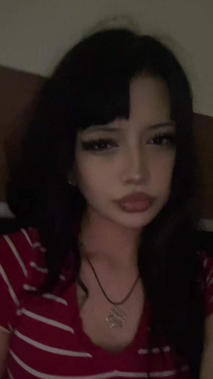 @♛