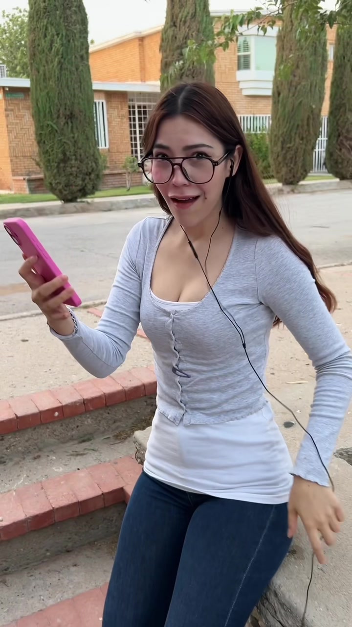 Ixchy (@ixchyyy) - Urlebird