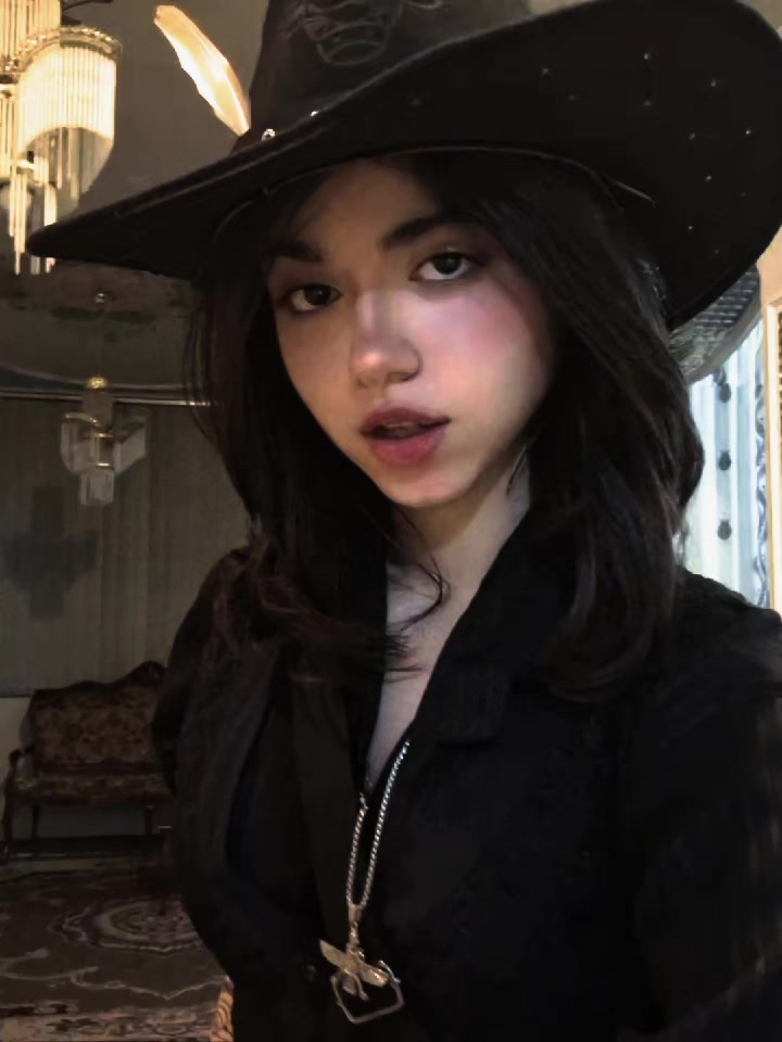 @𝗔𝗿𝗺𝗶𝗹𝗮ᖭི༏ᖫྀ