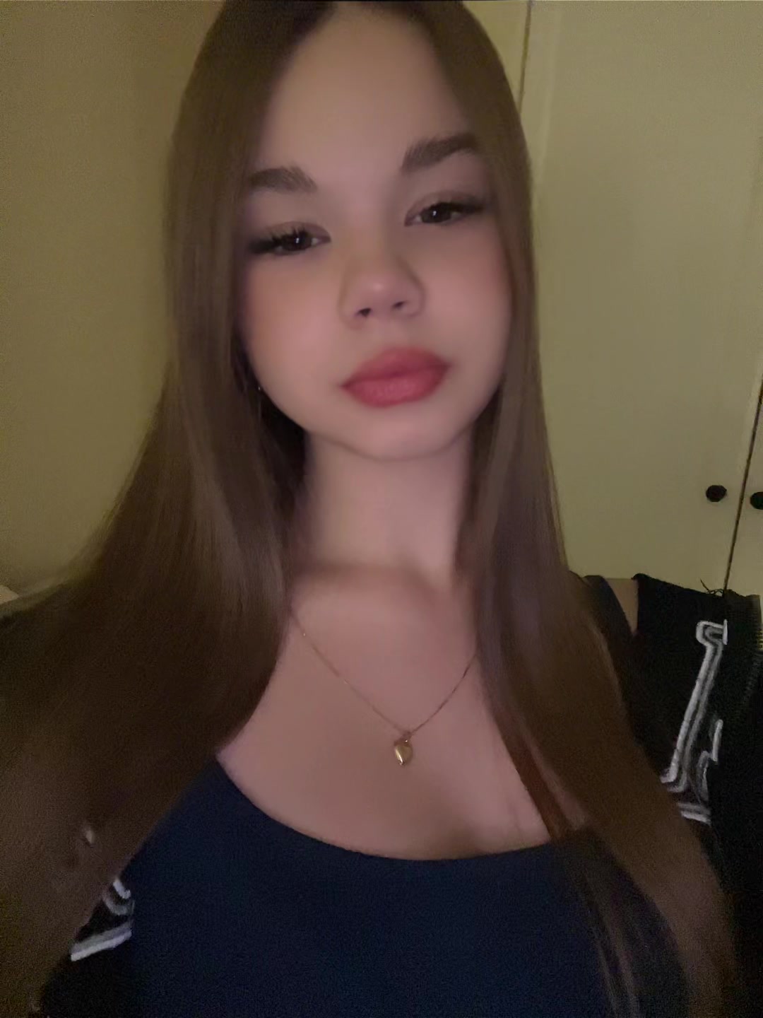 @Vikks💋