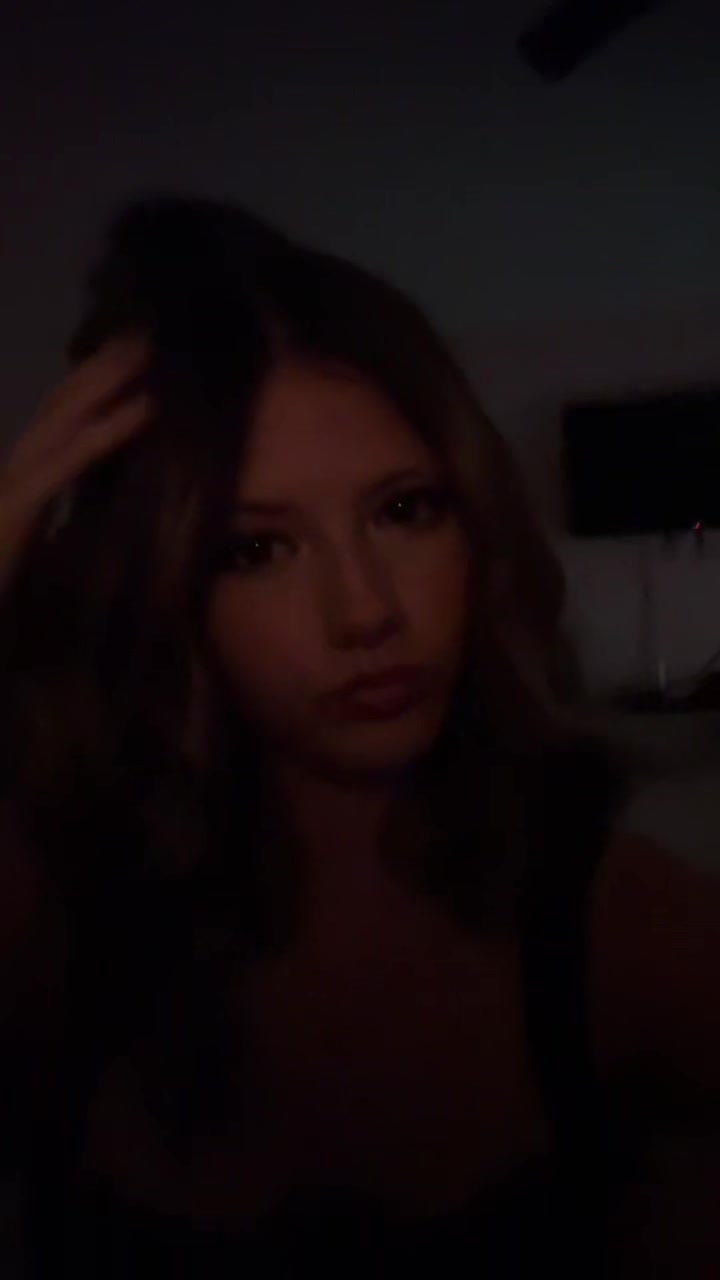 @???