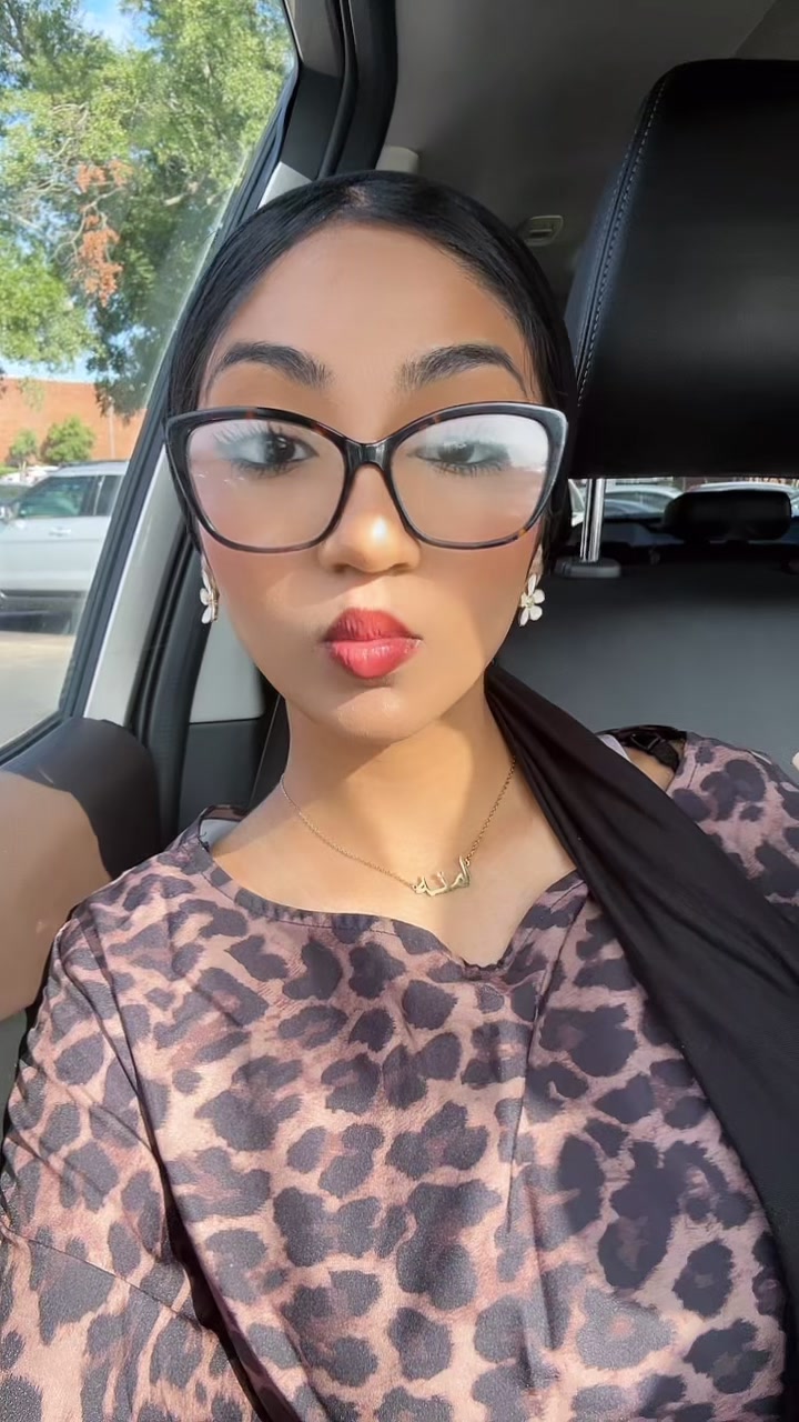 @️