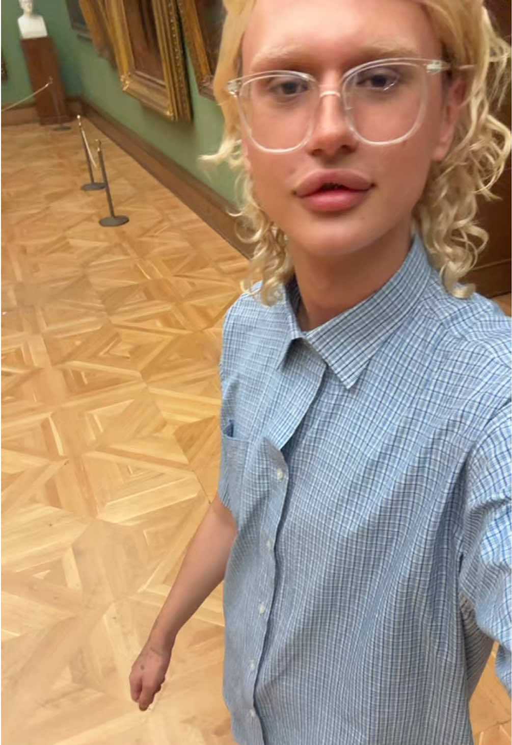 @Саша хыс