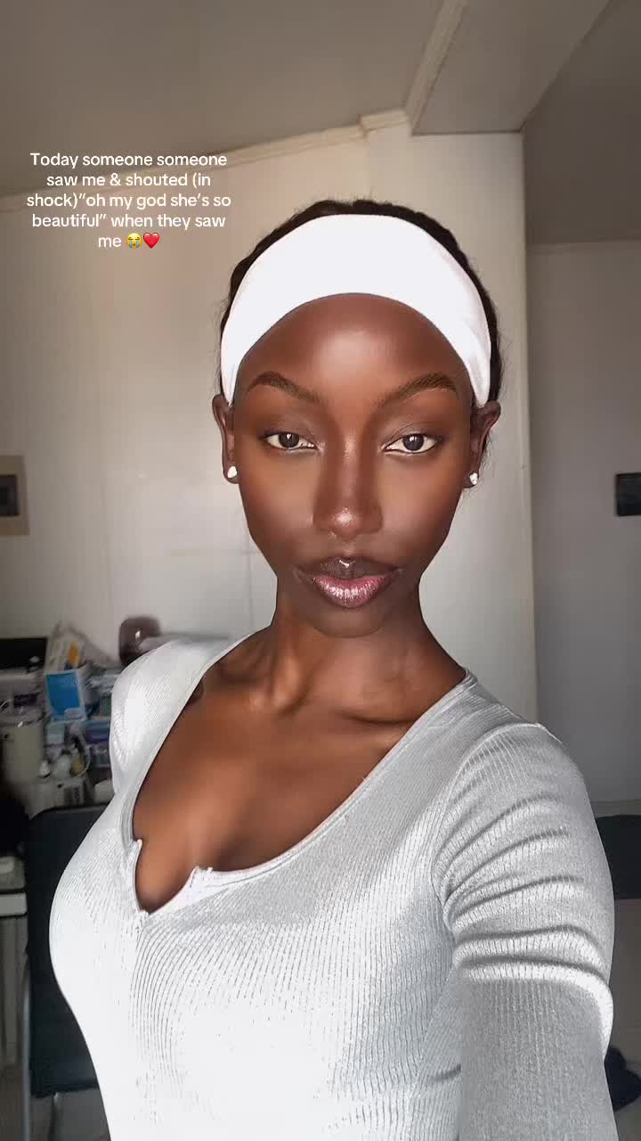 @𝒦𝓊𝓃𝒶𝓈𝒶