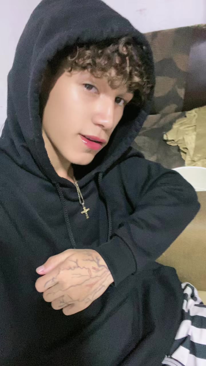 @May🐺.