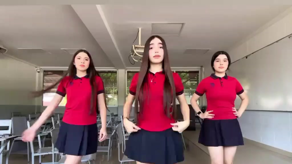 @Lindas colegialas 🎀💋