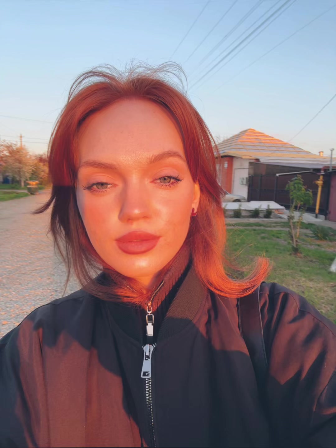 @лизза
