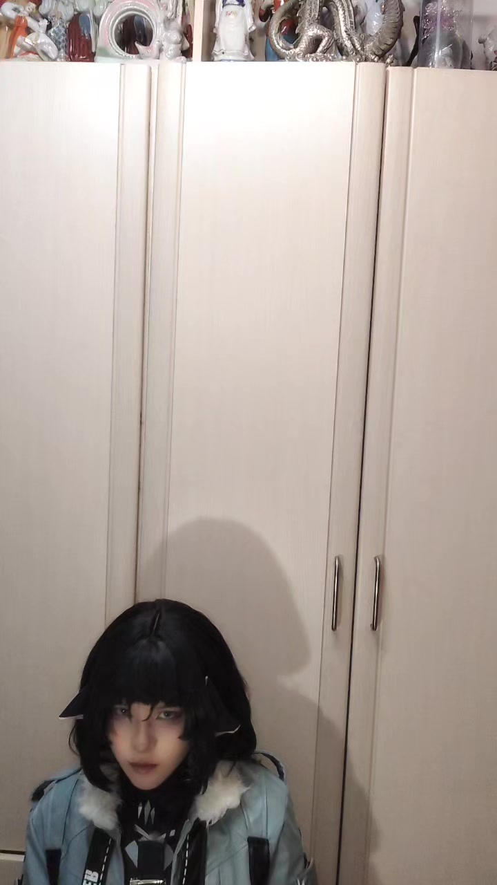 @псыж / ф7