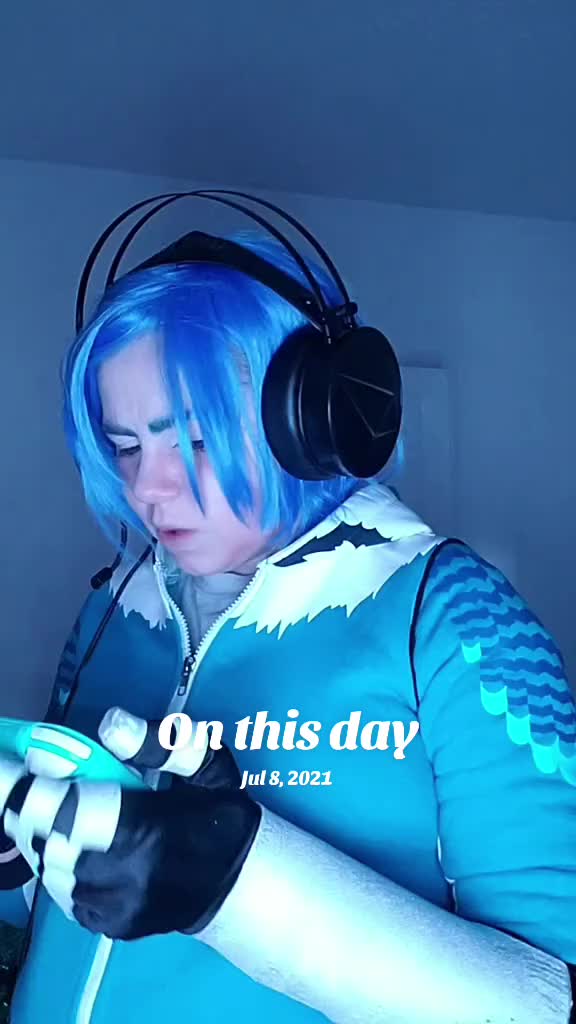 @☄️ᑕOᔕᗰOᔕA̷n̵t̷i̴g̸r̶a̴vi̴t̵y☄️