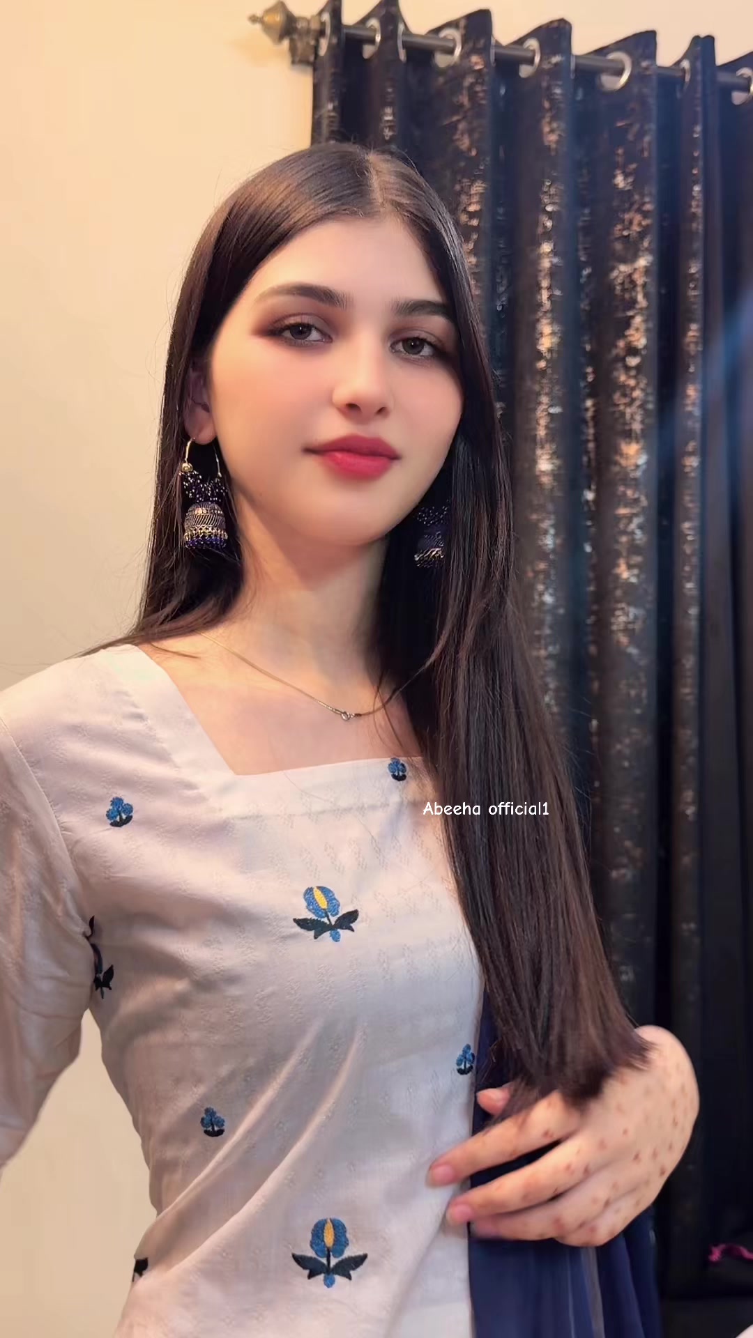 @𝓐𝓫𝓮𝓮𝓱𝓪