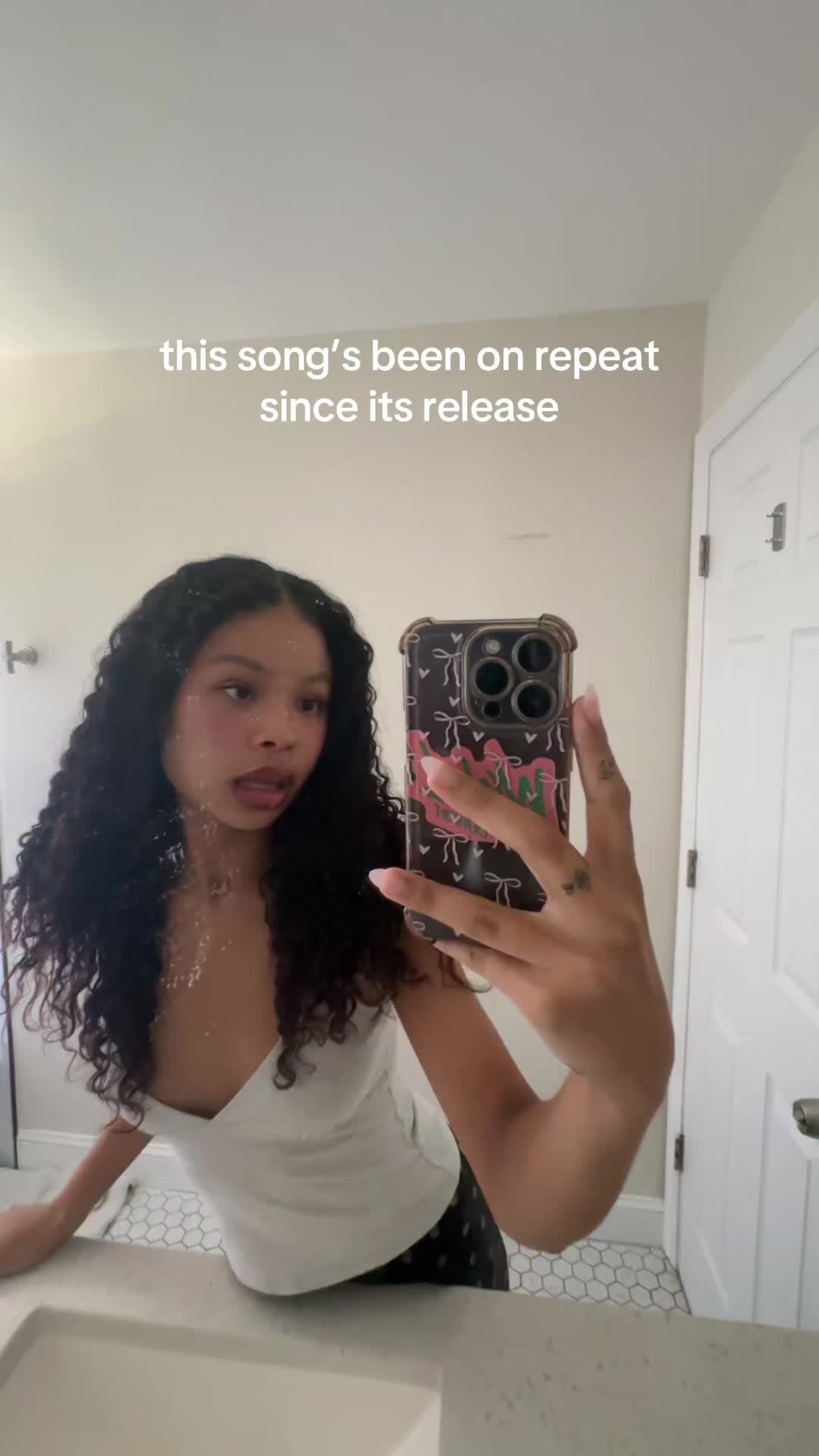 @elle ౨ৎ