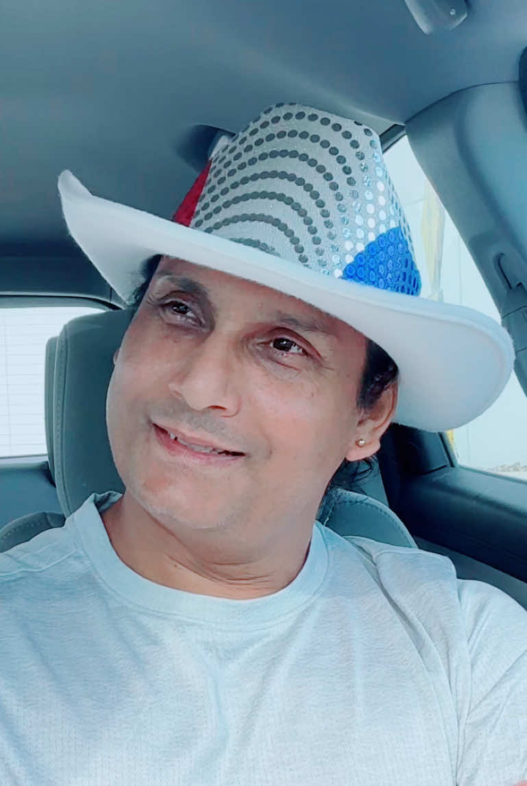 @पारदर्शी खरेल