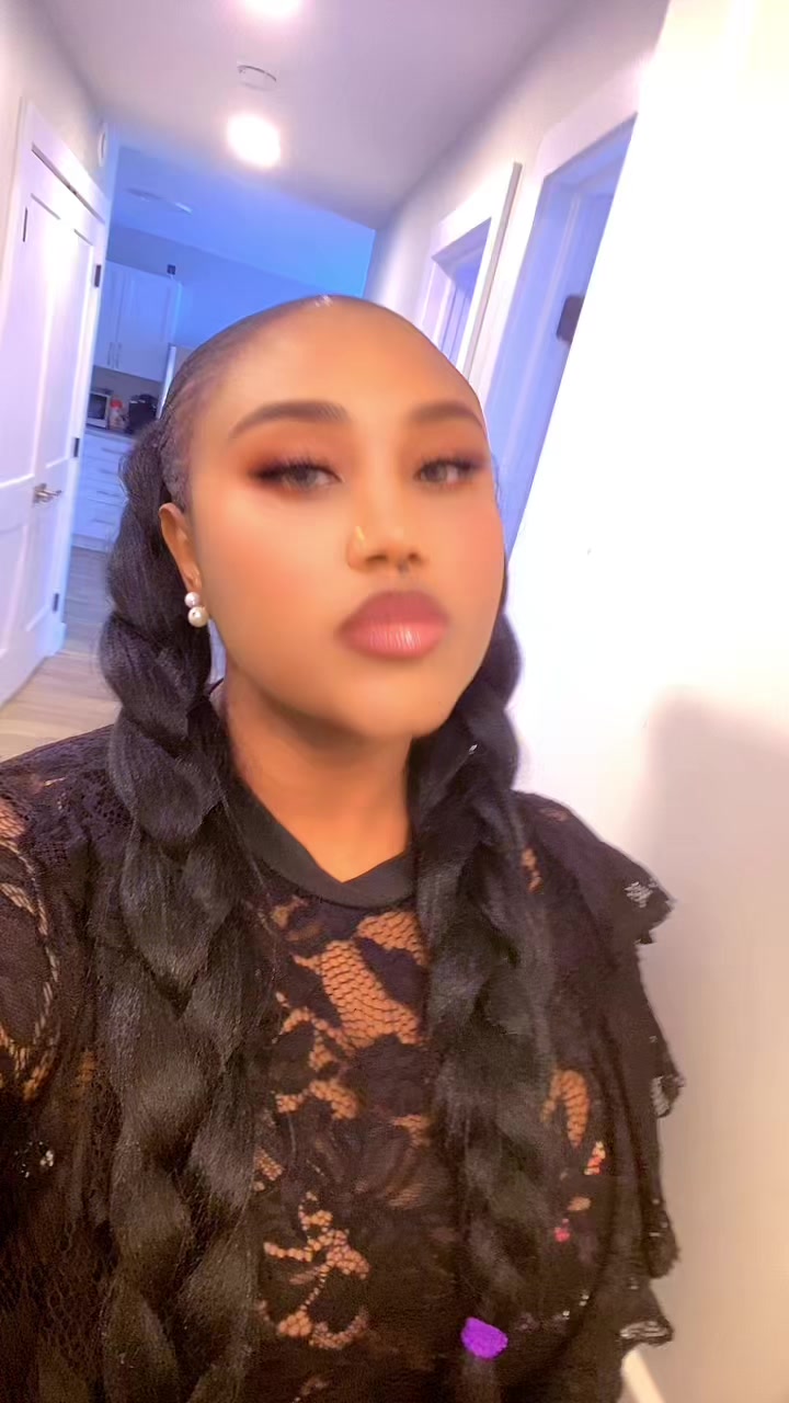 @Vanessa 🇨🇦