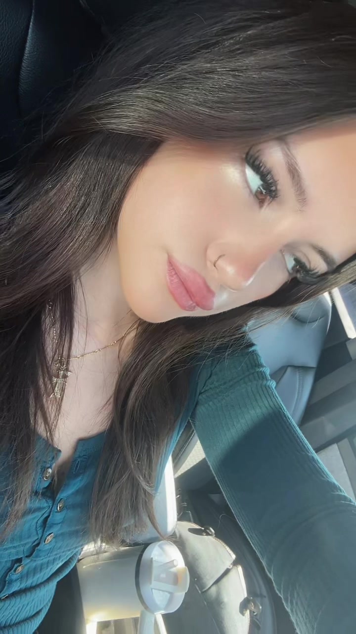 @charlottefaline