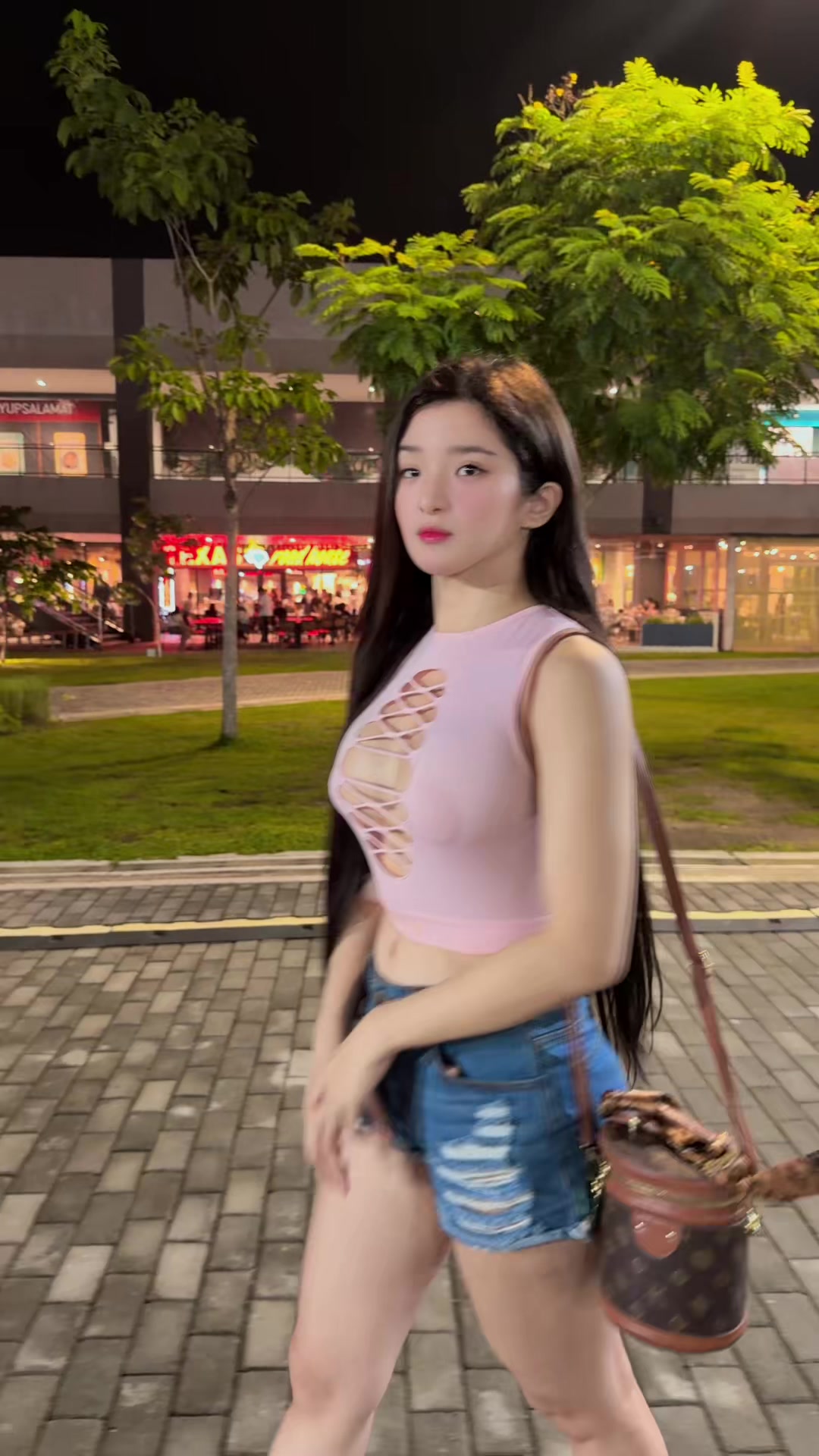 @Tyraku1414